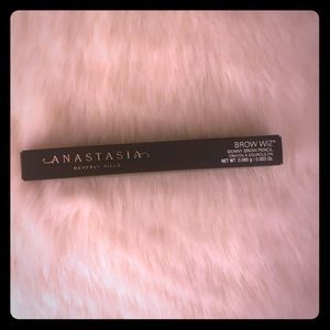 Anastasia Brow Wiz, Taupe
